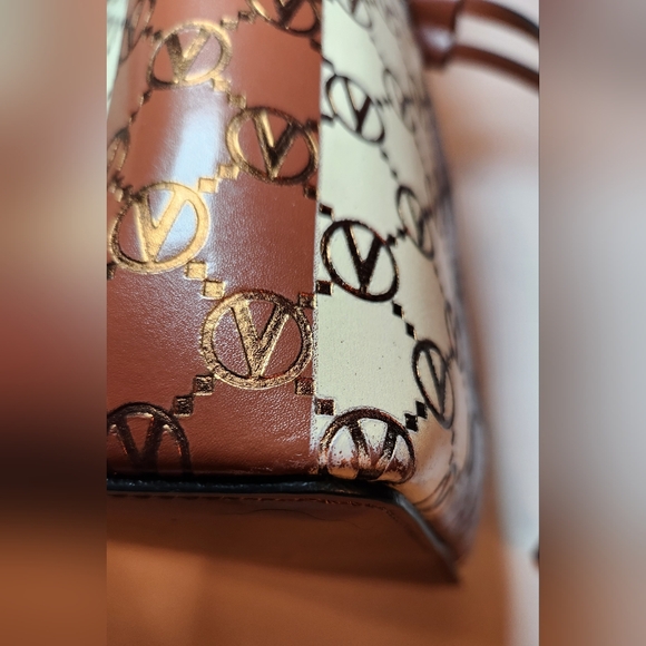 NWT! Valentino by Mario Valentino monogram leather bucket bag - Picture 9 of 9